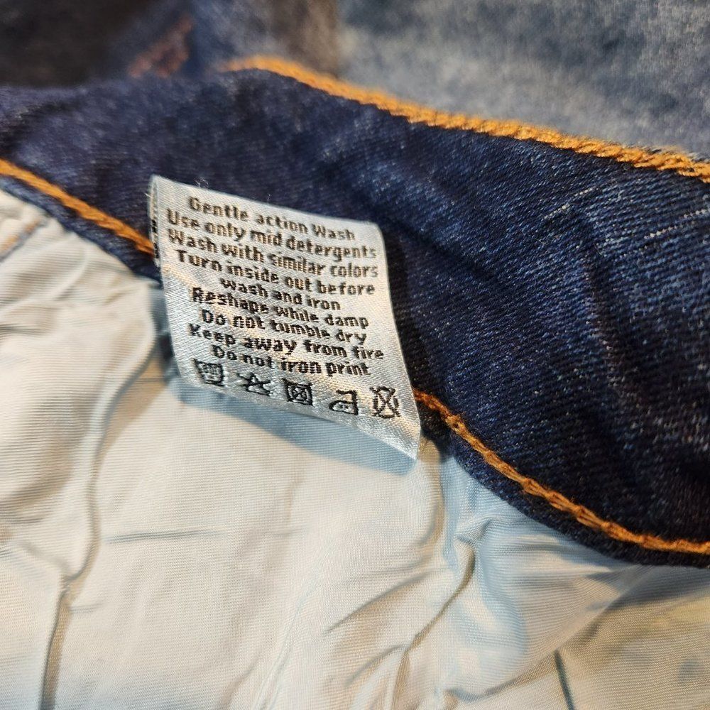 Alibi Womens Mid Rise Distressed Cut Off Shorts Plus Sz 22 NWT - Picture 8 of 9